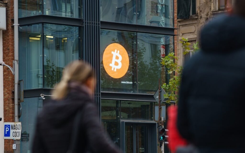 Bitcoin ile Altın Arasındaki Korelasyon Yüzde 50’yi Aştı, Nasdaq Bağı Yarı Yarıya Azaldı