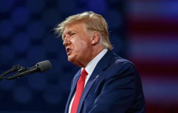 Trump, Ripple Davasını Başlatan Eski SEC Başkanı Clayton’ı ‘Yapay Zeka Çarı’ Olarak Değerlendiriyor