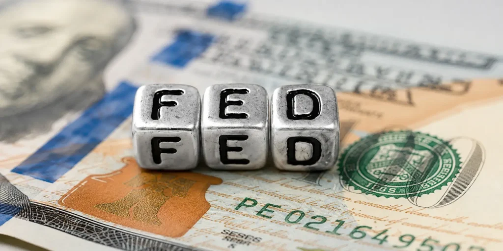 FED Beige Book Raporu Açıklandı: Ekonomide Ilımlı Büyüme, Artan Riskler